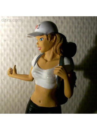 MANARA - STATUE NATALIA