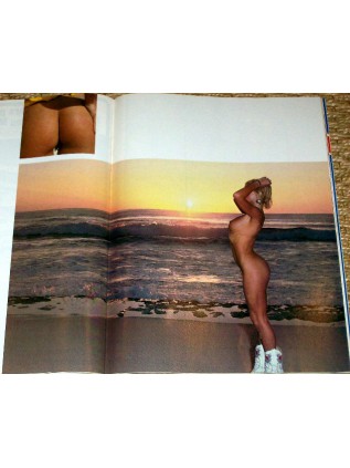 PENTHOUSE UK Edition Vol 17 n°5 - 1982