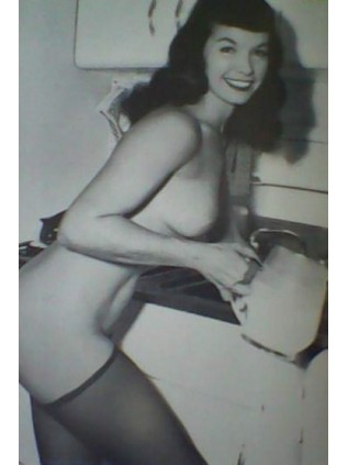 AMERICA S QUEEN OF GLAMOUR 2 / 6